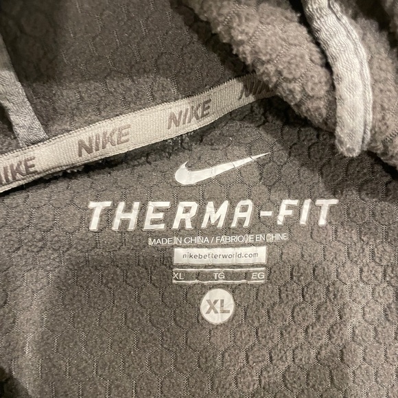 Nike Thermal Hoodie- XL - Picture 2 of 3